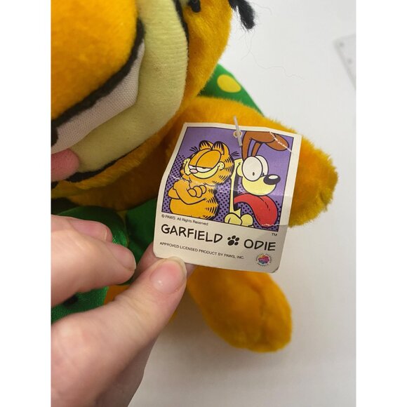 Pool Party Garfield Plush: Vintage Cartoon Cat Collectible from Nanco - Picture 8 of 10